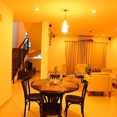 Royal Orchid Suites Whitefield Бангалор Екстериор снимка