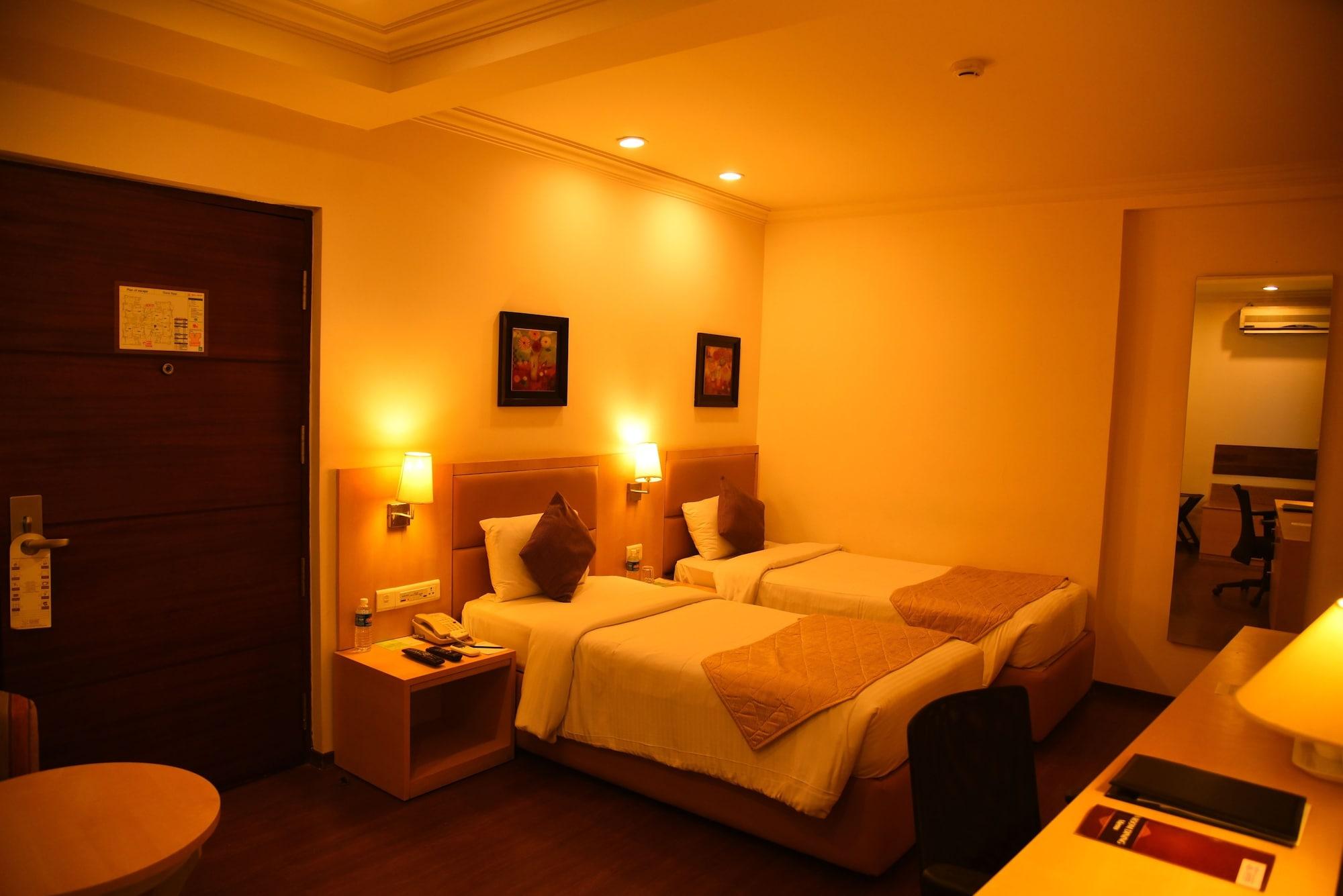 Royal Orchid Suites Whitefield Бангалор Екстериор снимка