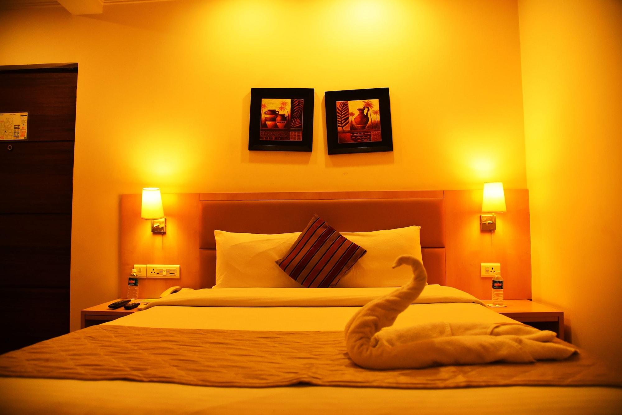 Royal Orchid Suites Whitefield Бангалор Екстериор снимка