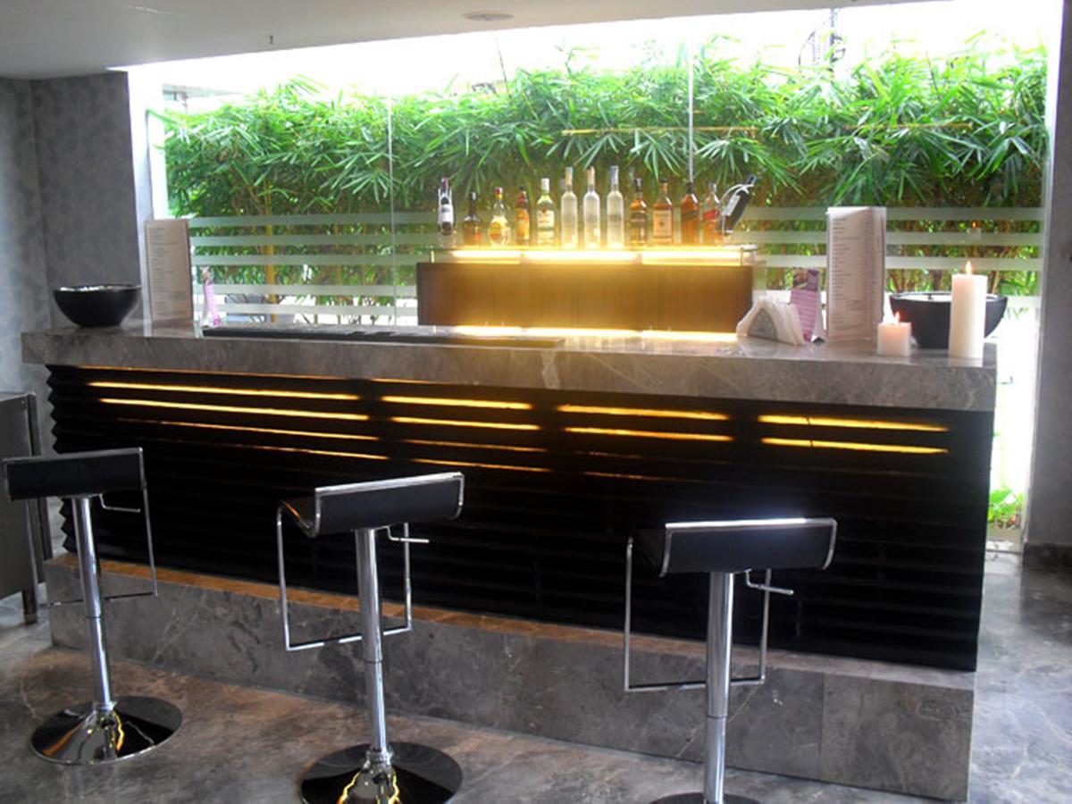 Royal Orchid Suites Whitefield Бангалор Екстериор снимка