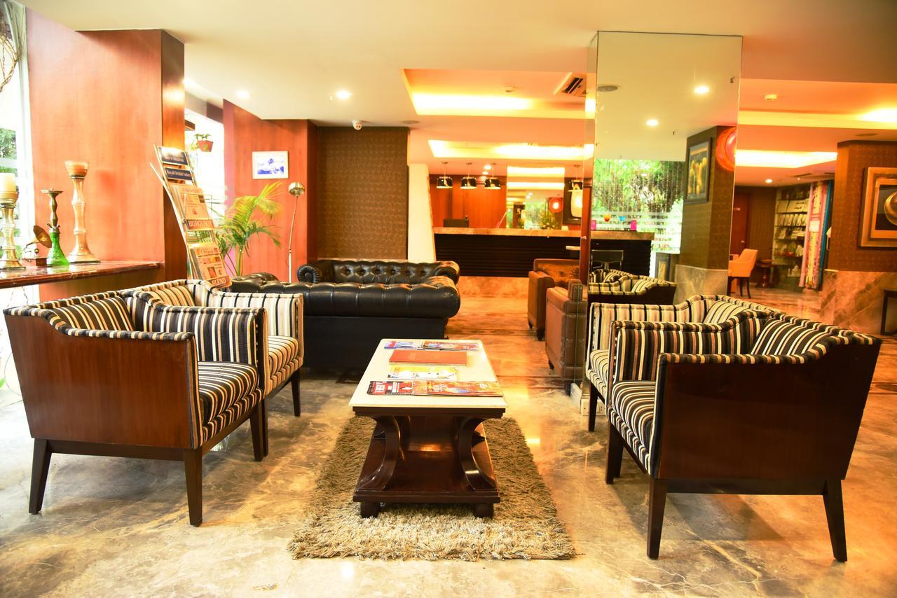Royal Orchid Suites Whitefield Бангалор Екстериор снимка