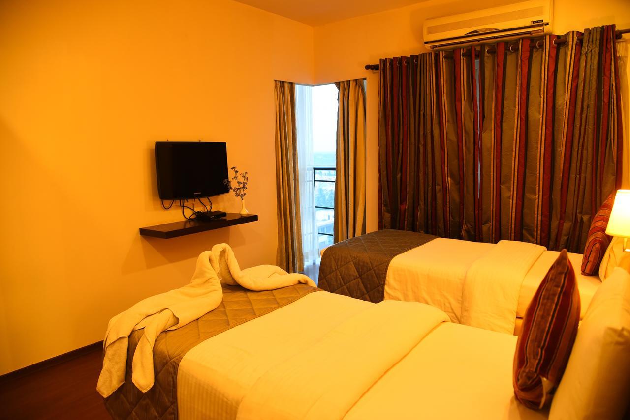 Royal Orchid Suites Whitefield Бангалор Екстериор снимка